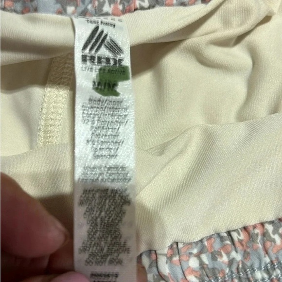 RBX Active 2 in one moisture wicking,flexibility,4-way stretch,pattern - Picture 6 of 7
